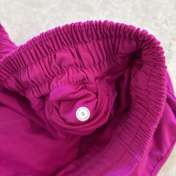 Lululemon Shorts Women’s Sz 8 Hotty Hot Lined Logo Pink 4” Inseam Hi Rise - Picture 6 of 12